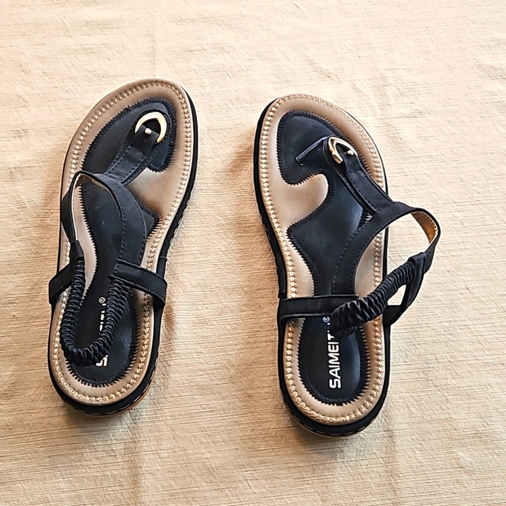 Sandles